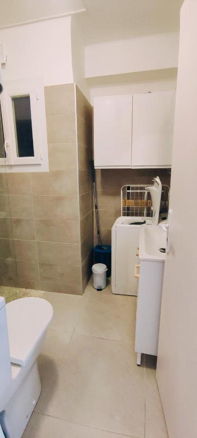 Le Studio Des Tours - Parking Apartment Arles Luaran gambar