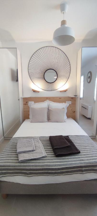 Le Studio Des Tours - Parking Apartment Arles Luaran gambar